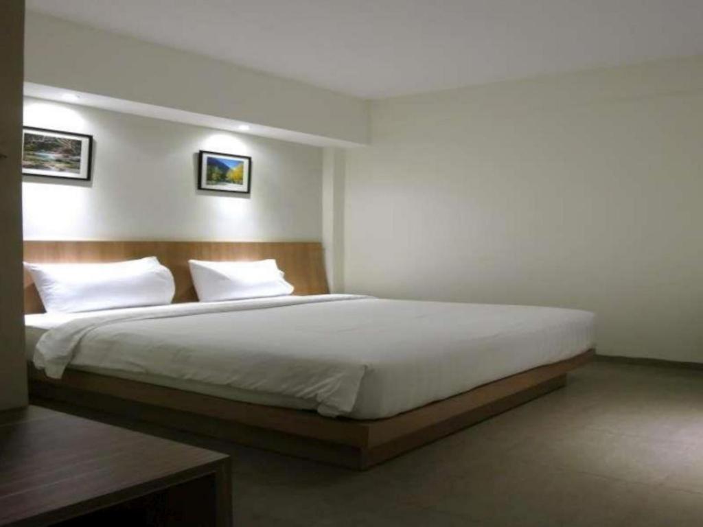 Hart Hotel Arjuna Mataram Exterior photo
