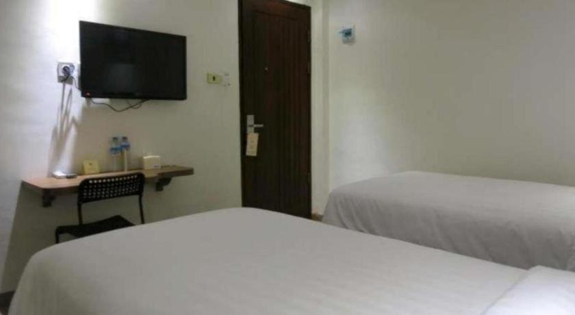 Hart Hotel Arjuna Mataram Exterior photo
