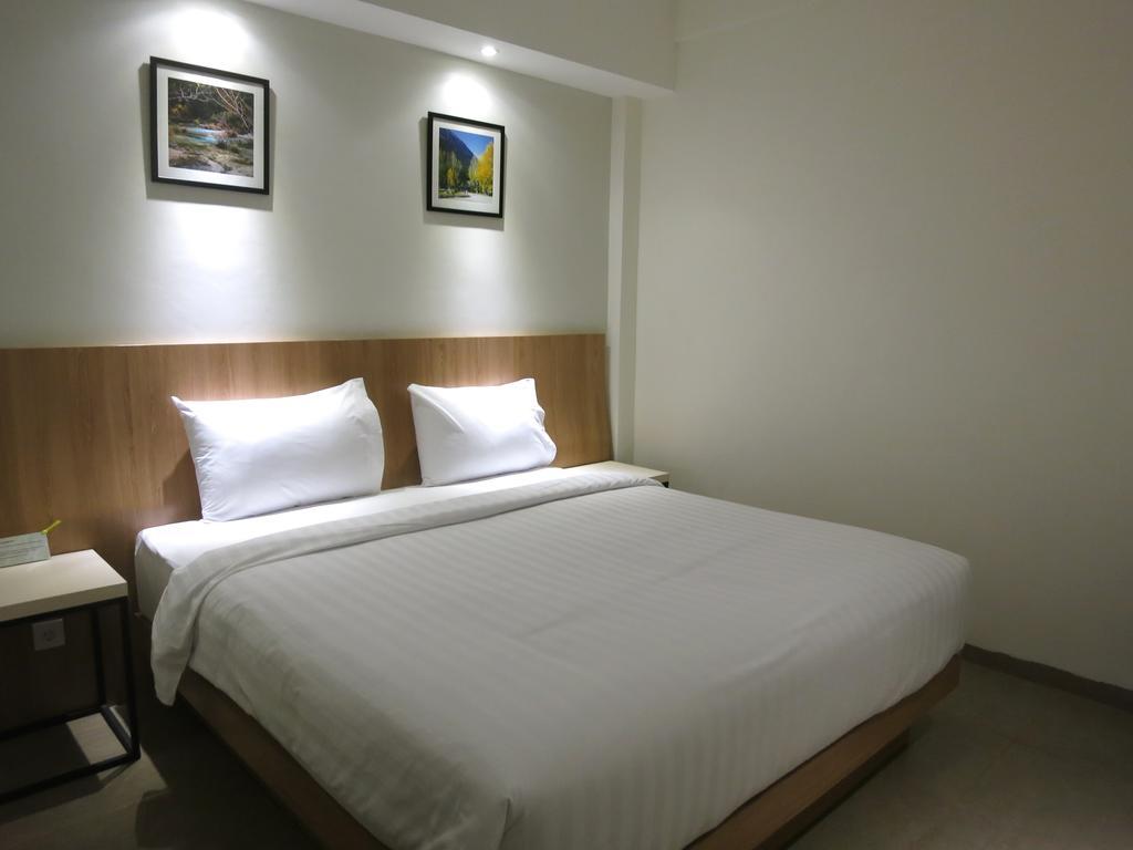 Hart Hotel Arjuna Mataram Room photo